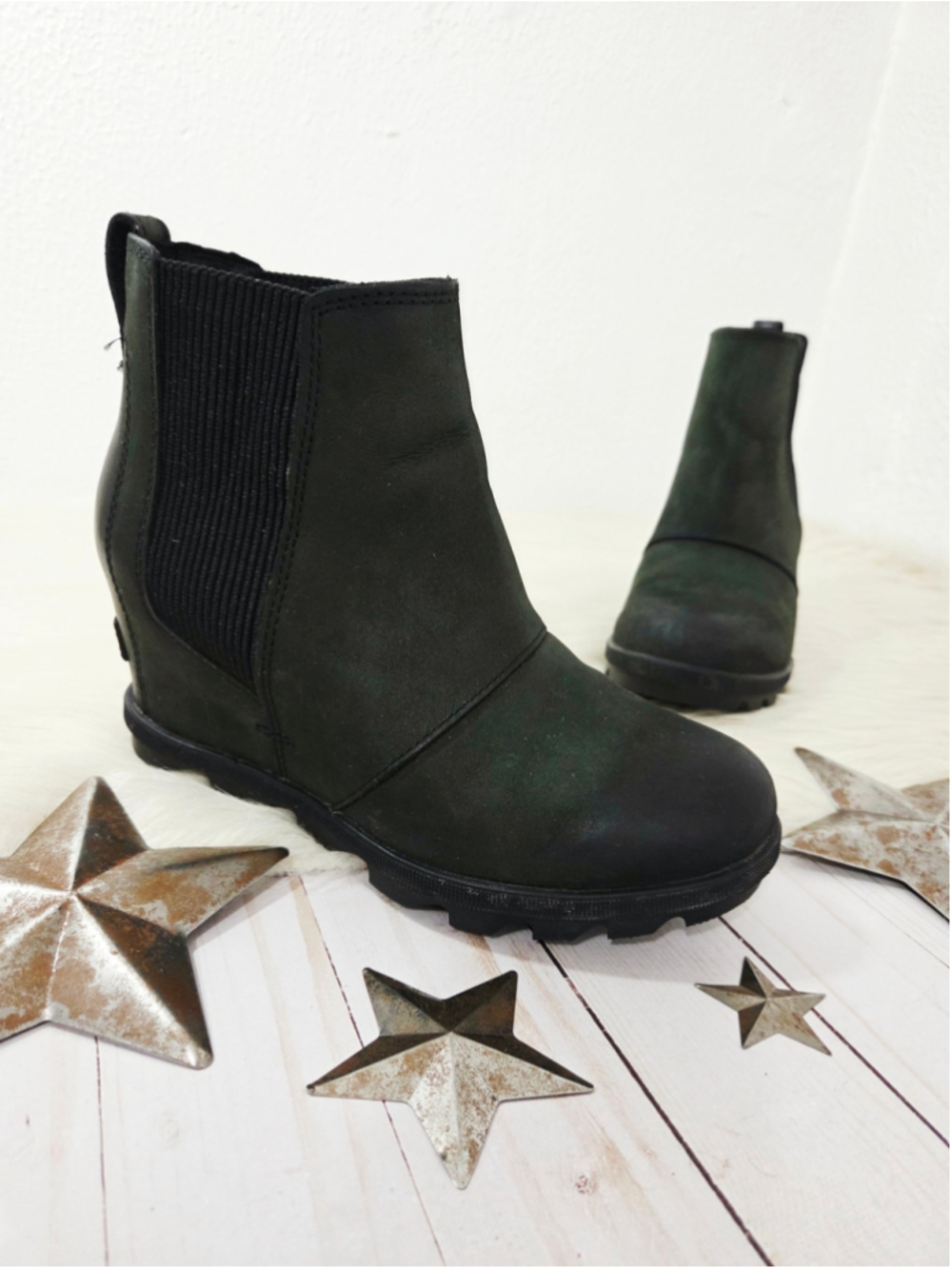 Sorel Joan Rhapsody Chelsea Wedge Boots black leather ankle women's size 7.5
